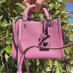 Coach Rogue 17 22978